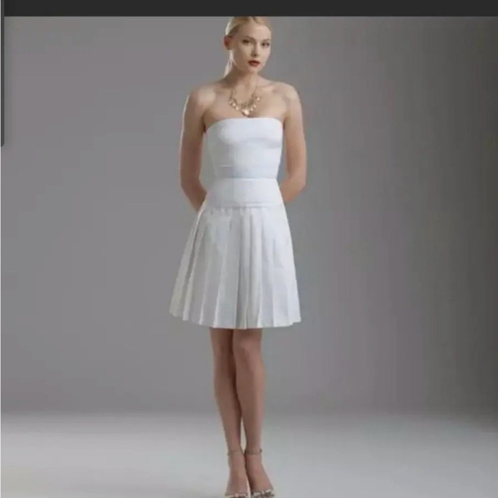 D&G Strapless White Pleated Cocktail Dress